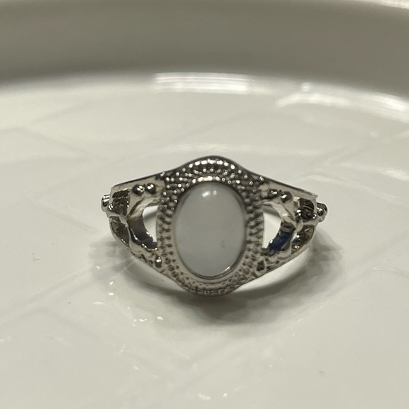 Ring ❤️‍🔥 - Picture 2 of 4